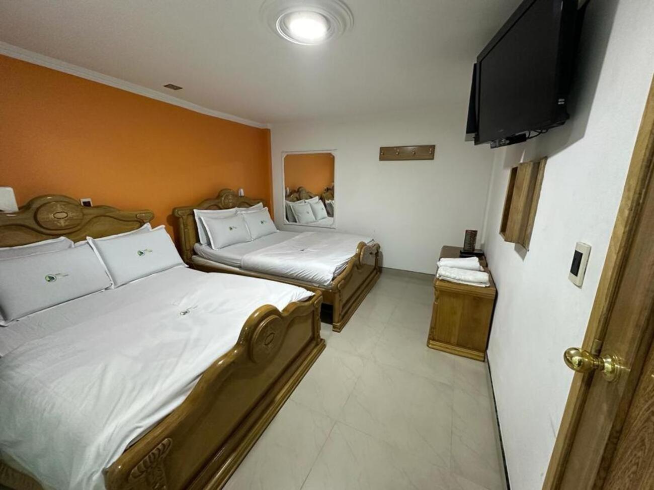 Hotel Bosque Chapinero Bogota Bagian luar foto