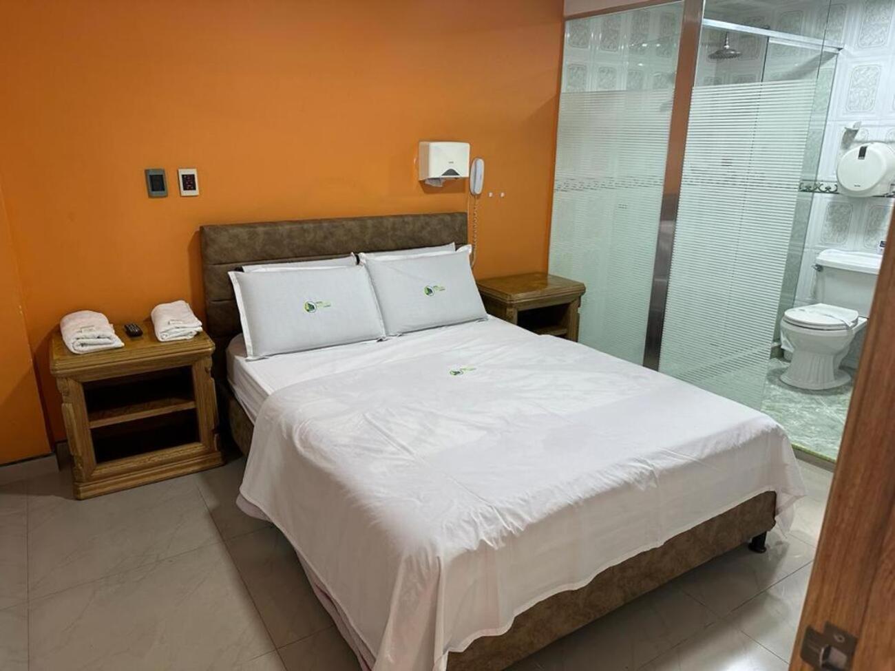 Hotel Bosque Chapinero Bogota Bagian luar foto