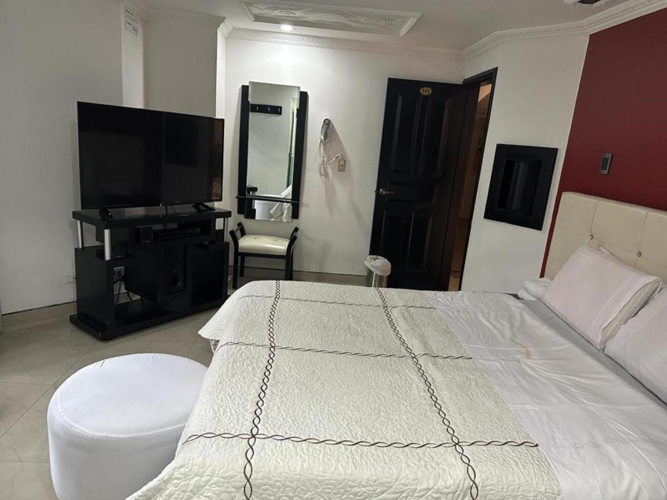 Hotel Bosque Chapinero Bogota Bagian luar foto