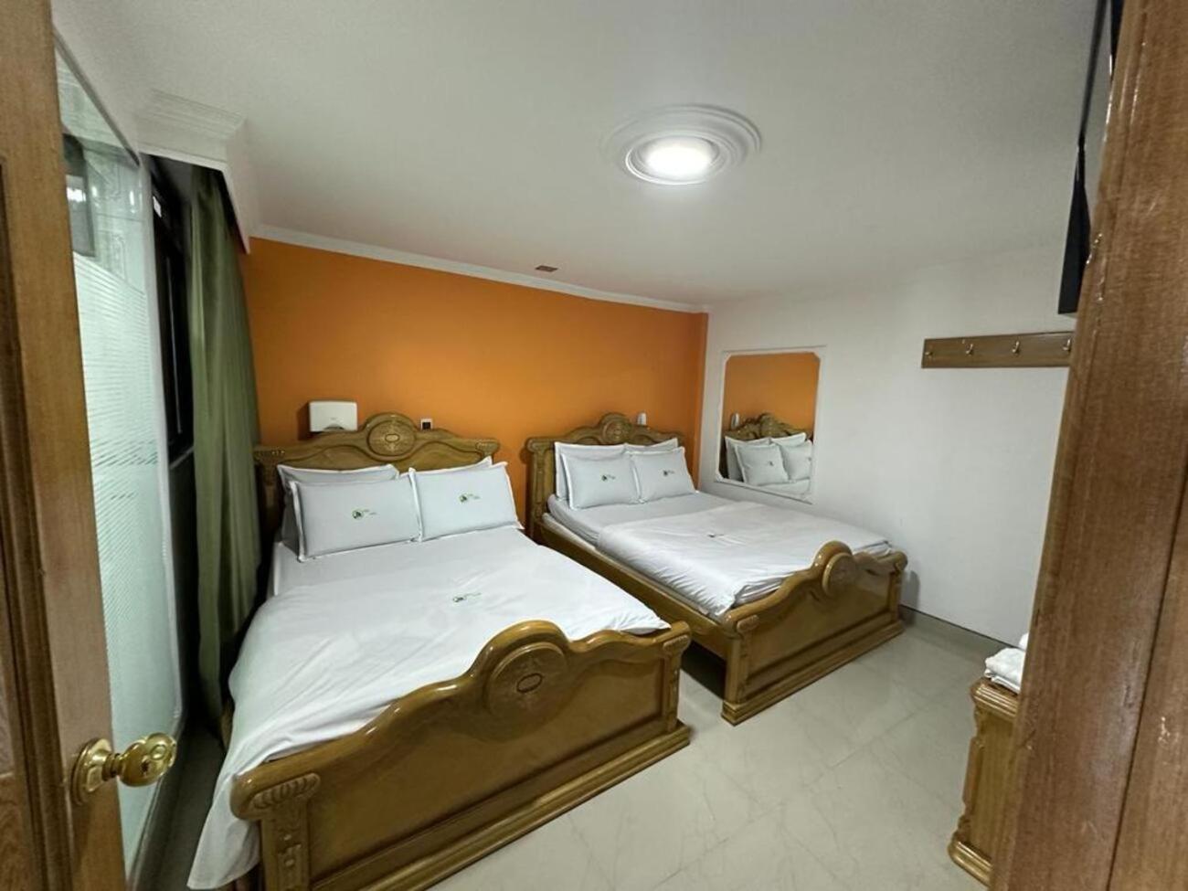 Hotel Bosque Chapinero Bogota Bagian luar foto