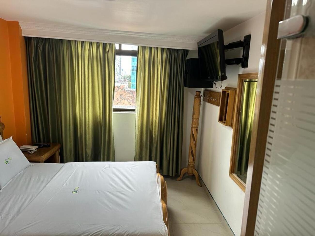 Hotel Bosque Chapinero Bogota Bagian luar foto